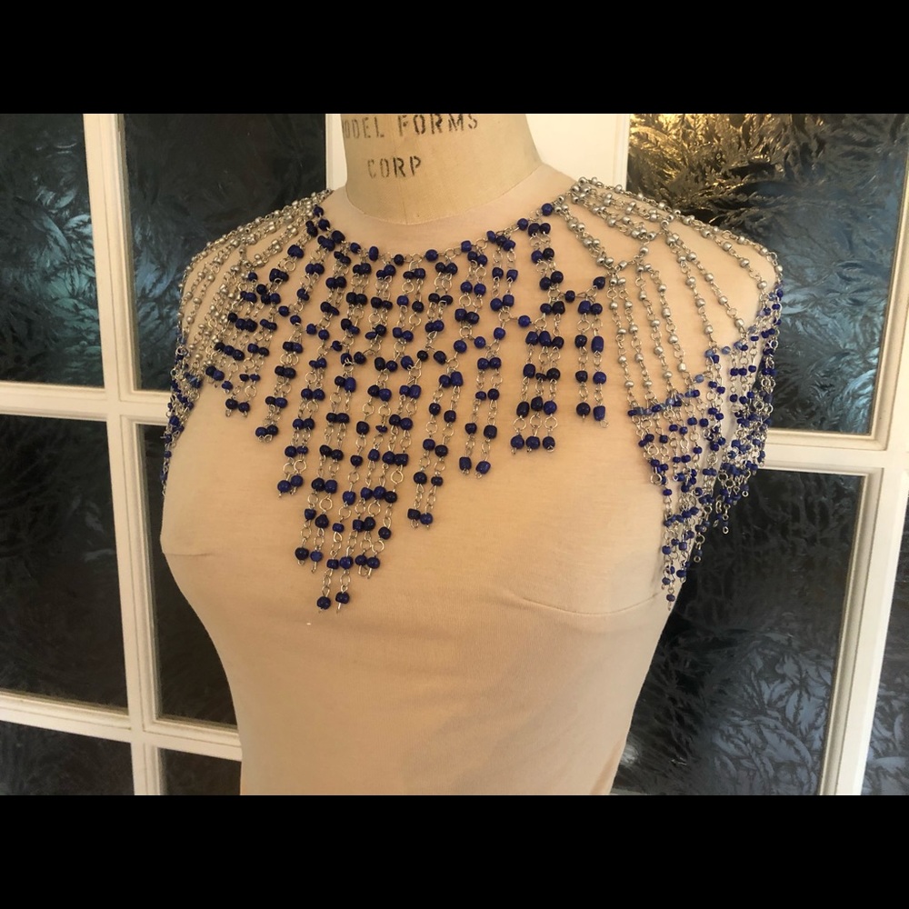 Beautiful beaded shoulder cover - Picture 2 of 3